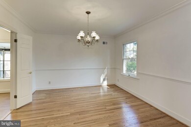 2971 Aspen Ln, Falls Church, VA 22042 - photo 7