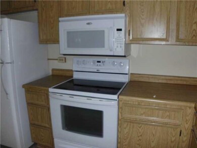 Kitchen. NOTHING MISSING-A PLEASURE TO COOK IN!