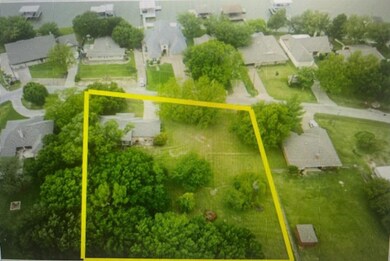 913 Thelma Dr, Granbury, TX 76049 - photo 3