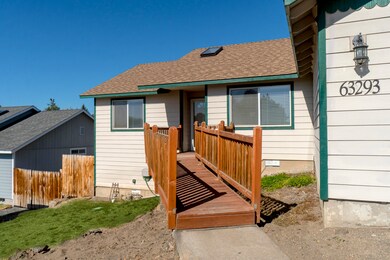02-Front Entry