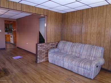 1810 Swetland St, Scranton, PA 18504 - photo 4