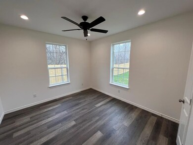 617 W Parnell St, Denison, TX 75020 - photo 6