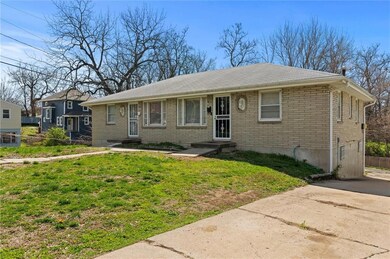 3605 E 67th St, Kansas City, MO 64132 - photo 3