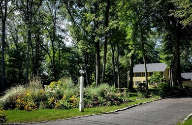 20 Bridle Path, Sherborn, MA 01770 - photo 2