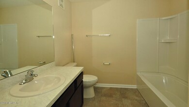 106Ventura_Bath2
