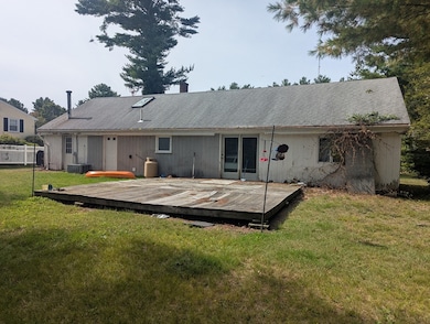 3 Abraham Ave, East Freetown, MA 02717 - photo 4