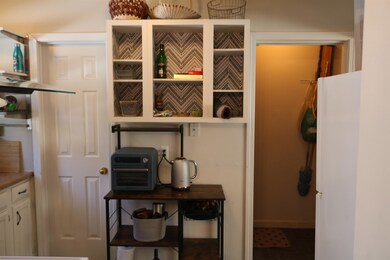 76 Colonial Dr unit 24, White River Junction, VT 05001 - photo 4