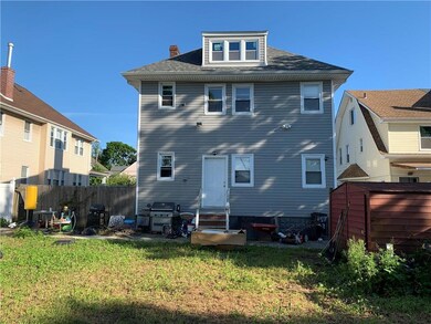 19703 Hiawatha Ave, Hollis, NY 11423 - photo 3