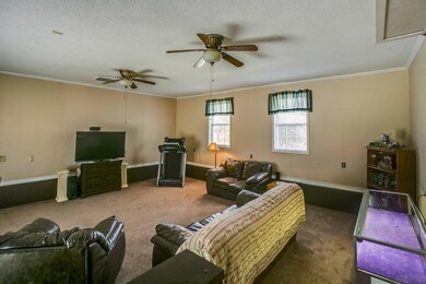 202 Cessna Ln, Shelbyville, TN 37160 - photo 6