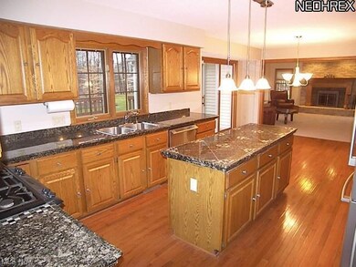 760 Valley View Cir, Aurora, OH 44202 - photo 7