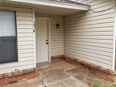 1018 N Chowning Ave, Edmond, OK 73034 - photo 2