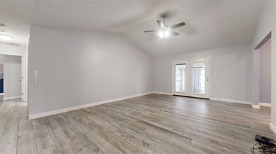 901 Vanlaningham Dr, Mattoon, IL 61938 - photo 6