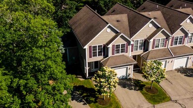 28 Lilac Ln, Newmarket, NH 03857 - photo 3