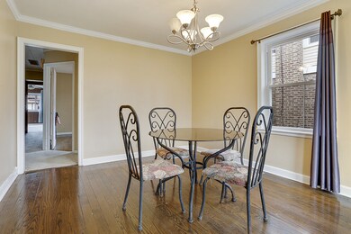 750 Suffolk Ave, Westchester, IL 60154 - photo 4