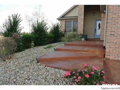 3 & 7 Applebee Farms Dr, Jacksonville, IL 62650 - photo 3