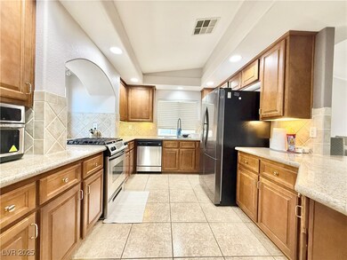 4634 Mission Meadow Cir, Las Vegas, NV 89139 - photo 5