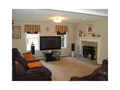 15 Longmeadow Rd, Uxbridge, MA 01569 - photo 5