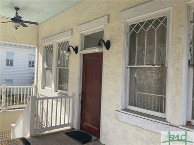 920 E Victory Dr unit Carriage House, Savannah, GA 31405 - photo 4