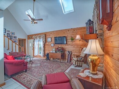 270 Jr Pate Rd, Burnsville, NC 28714 - photo 4