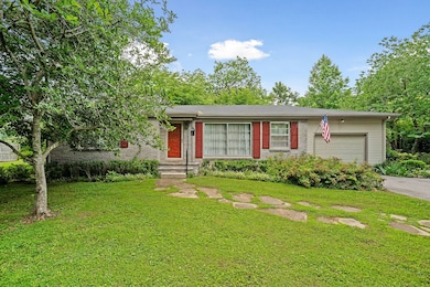 605 Westwood Dr, McMinnville, TN 37110 - photo 3