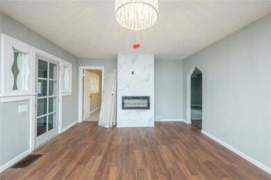 3838 E 29th St, Des Moines, IA 50317 - photo 4