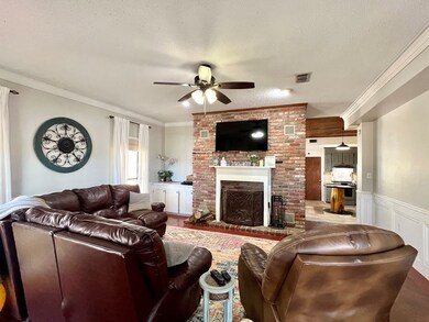 1652 Mcmillan, Osyka, MS 39657 - photo 4