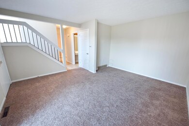 884 Westbury Ln S unit 1D, Columbus, OH 43228 - photo 4