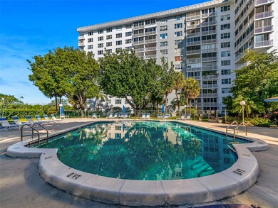 Hillcrest No 25 unit 907, Hollywood, FL 33021 - photo 2