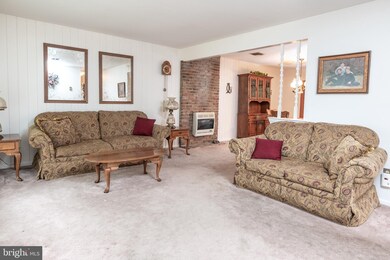 923 Hunt Blvd, Atco, NJ 08004 - photo 3