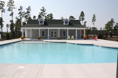 305 Plantation Dr, Jacksonville, NC 28546 - photo 6