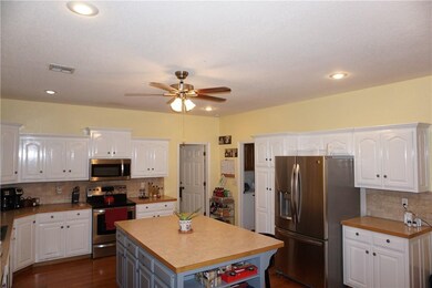 6 Dalston Ln, Bella Vista, AR 72714 - photo 3