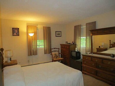 11 Stonehenge Dr unit 233E, Greenville, RI 02828 - photo 5