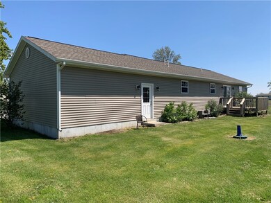 204 S Bland St, Shumway, IL 62461 - photo 7