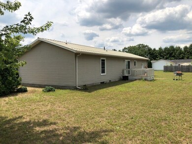 10190 E Sr 8, Knox, IN 46534 - photo 2