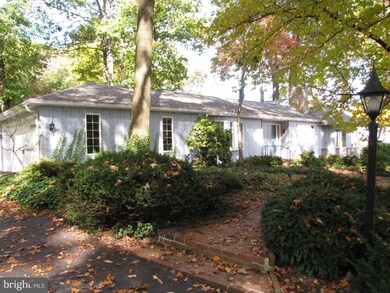 1 Lehoy Forest Dr, Leola, PA 17540 - photo 2