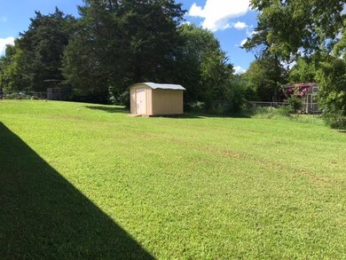 333 Maplewood Dr, Shelbyville, TN 37160 - photo 4