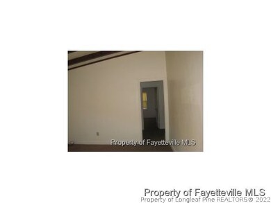 424 Durant Dr, Fayetteville, NC 28304 - photo 3