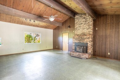 8415 Valley View Rd, Redding, CA 96001 - photo 5