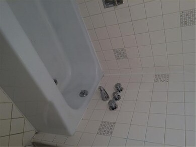 unlisted-address, Oklahoma City, OK 73122 - photo 4