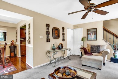 9045 N Laurel Rd unit L, Laurel, MD 20723 - photo 5