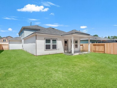 26023 Smokey Willow Dr, Tomball, TX 77375 - photo 3