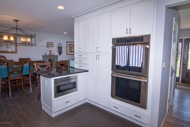 129 Glenwood Dr, Tinton Falls, NJ 07724 - photo 5