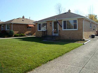 Exterior Front great ranch on quiet street