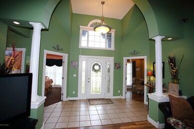 446 Barbara Sue Ln, Mount Washington, KY 40047 - photo 5