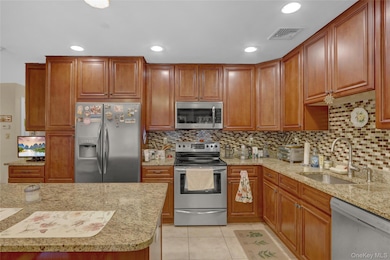 16 Della Dr, West Babylon, NY 11704 - photo 4