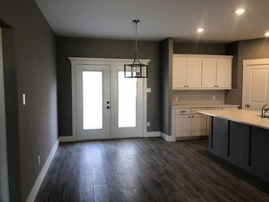 1516 E Lake Dr, Weatherford, TX 76087 - photo 3