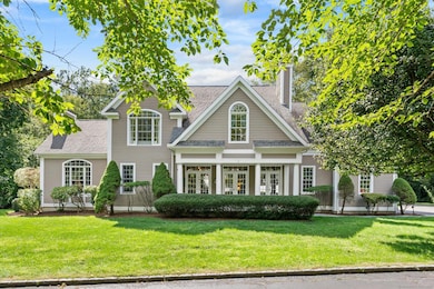 13 Orchard Hill Rd, Norwalk, CT 06851 - photo 2