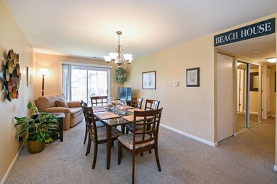 04_1000WBuffalo_C15_2_DiningRoom_HiRes