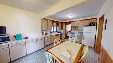 615 Johnson St, Albert Lea, MN 56007 - photo 3