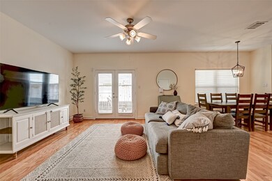 3704 Main Poplar Dr, Houston, TX 77025 - photo 5